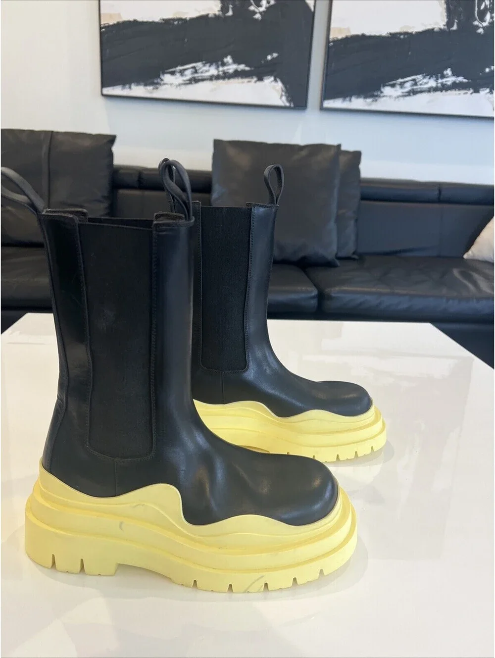 Bottega Veneta Contrast-Sole Leather Tire Men’s Chelsea Boots size 37/US 7